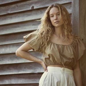 NWT Doen Topaz Top in Prairie Sands size M